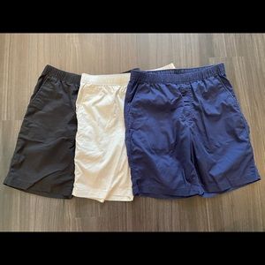 Uniqlo men’s easy shorts (3), size medium